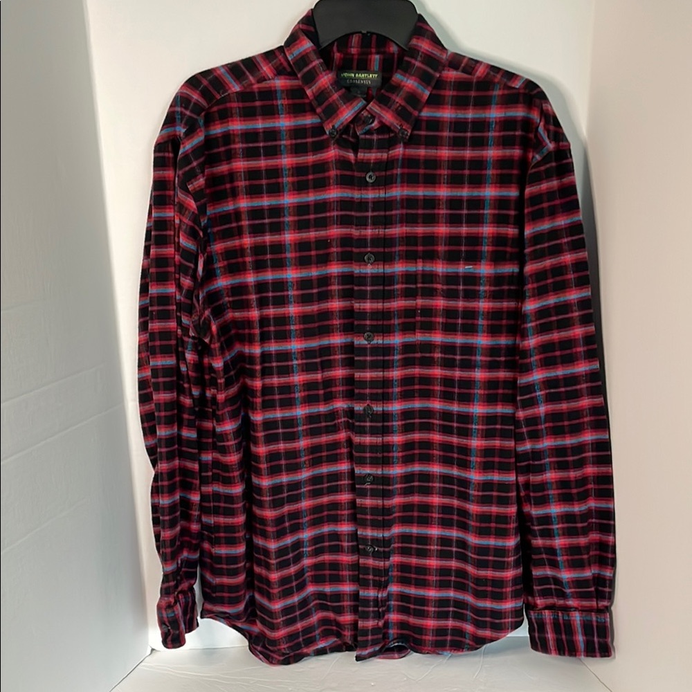 John Bartlett Consensus  Red and Black Plaid  flannel Button Down Shirt size L